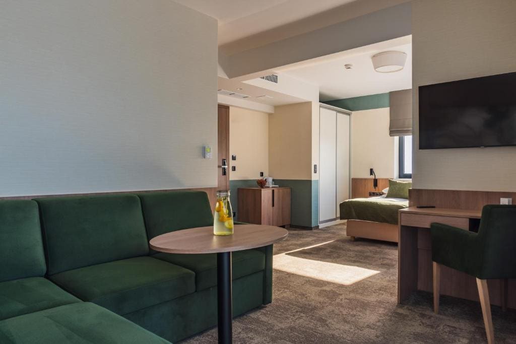 Deluxe Triple Room room - Image 1