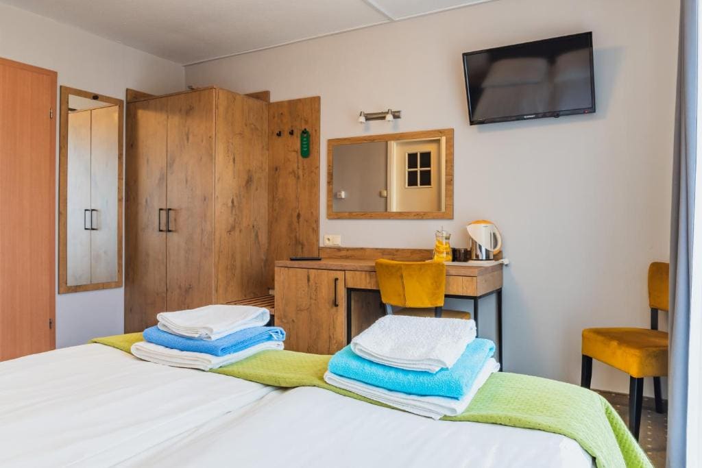 Double Room with Terrace room - Image 1