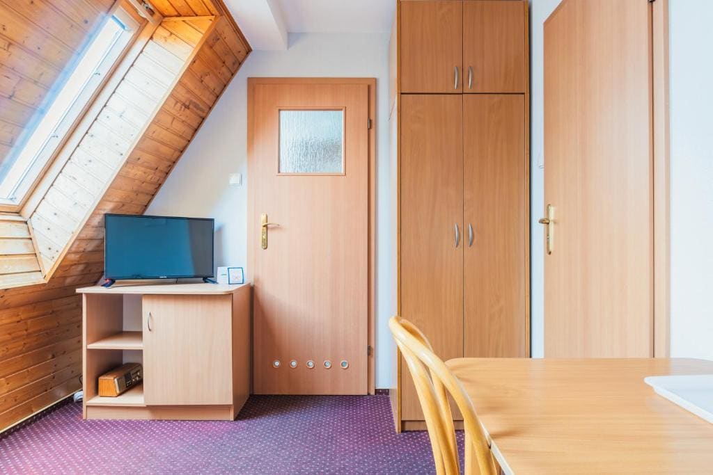 Economy Single Room room - Image 3