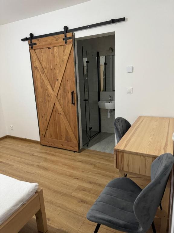 Double Room with Mountain View room - Image 2