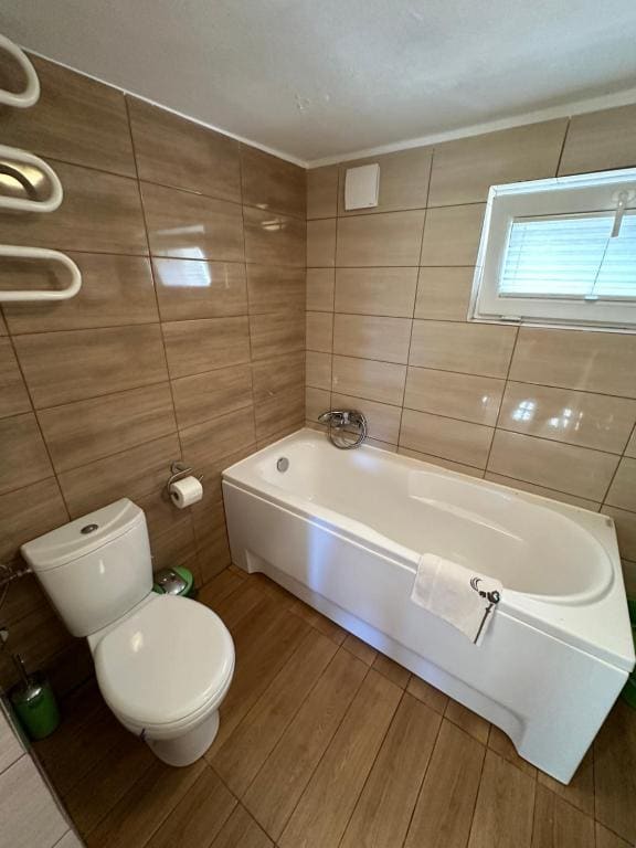 Deluxe Double or Twin Room room - Image 2