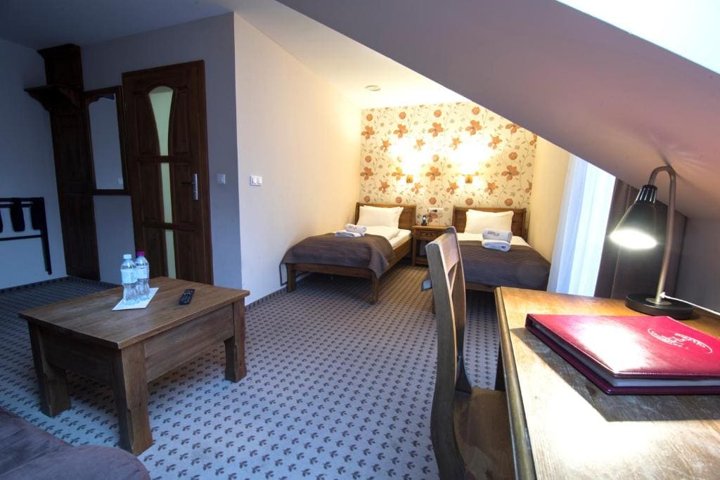 Deluxe Double or Twin Room room - Image 2