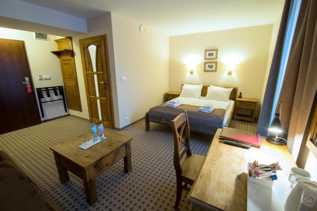 Deluxe Double or Twin Room room - Image 3