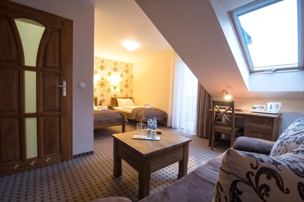 Deluxe Triple Room room - Image 1