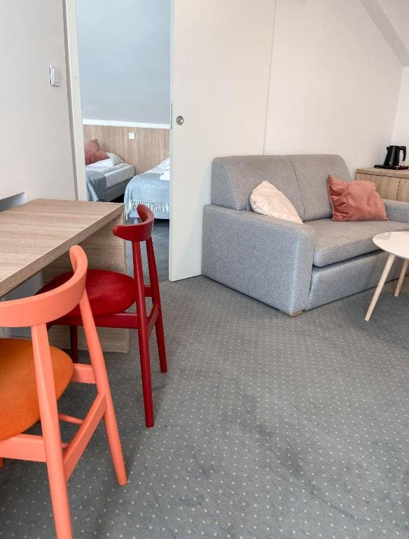Apartment with Mountain View room - Image 2
