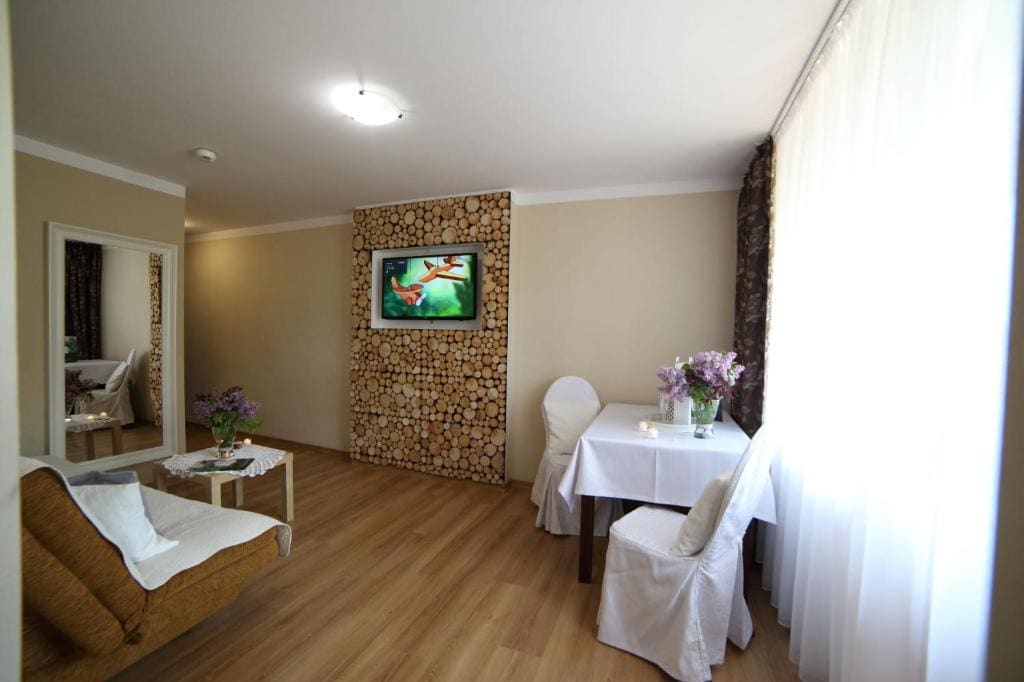 Apartment with Terrace room - Image 1