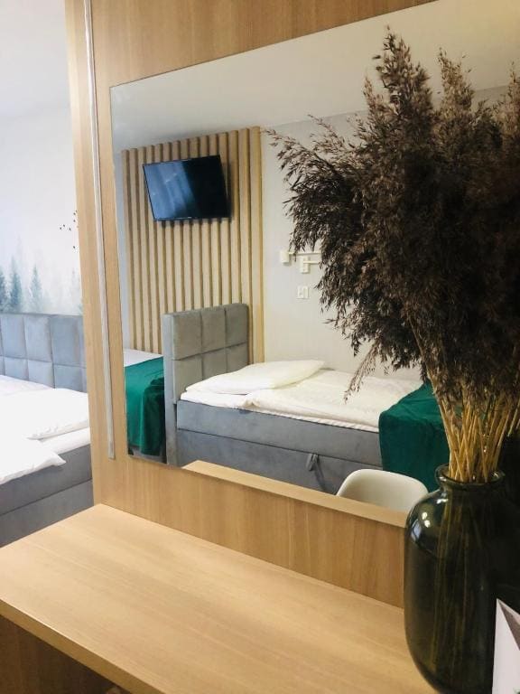 Deluxe Quadruple Room room - Image 1