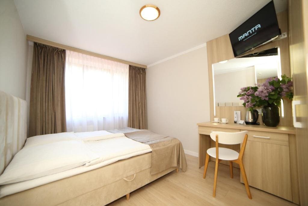 Twin Room with View room - Image 2