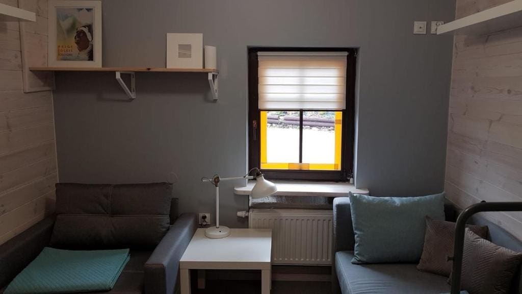 Small Single Room room - Image 3