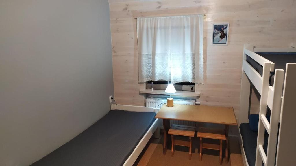 Triple Room with Shared Bathroom room - Image 1