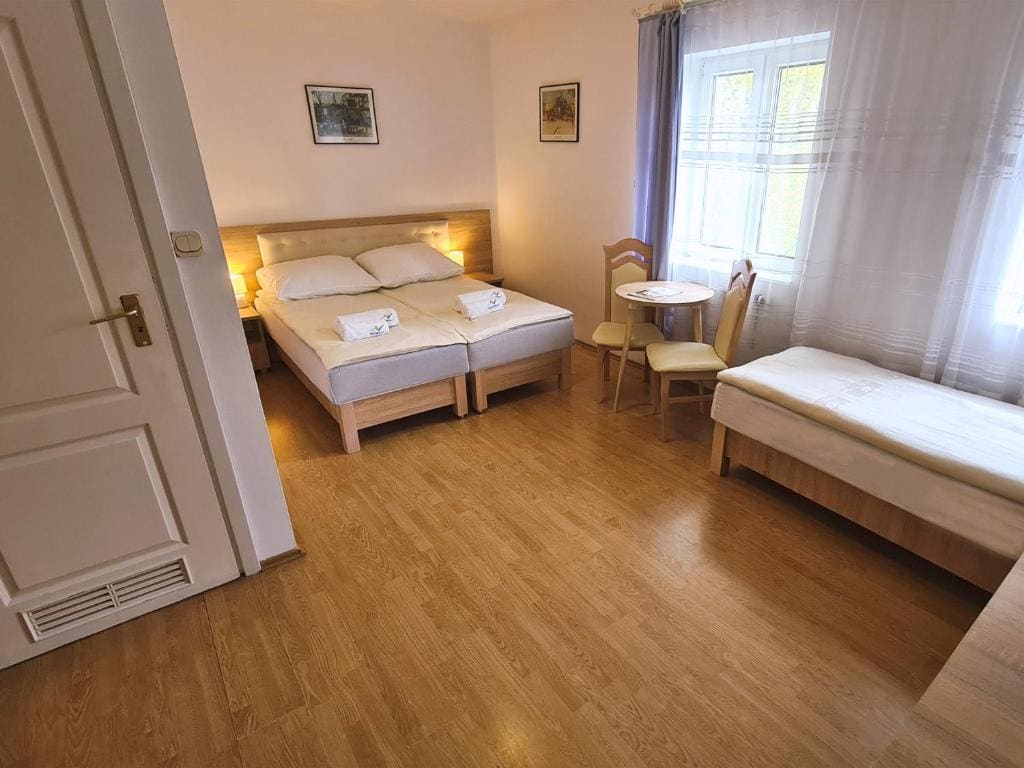 Double or Twin Room room - Image 3