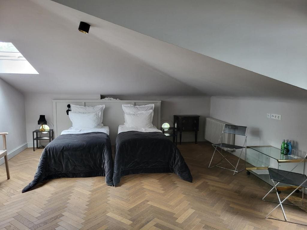 Standard Triple Room room - Image 1