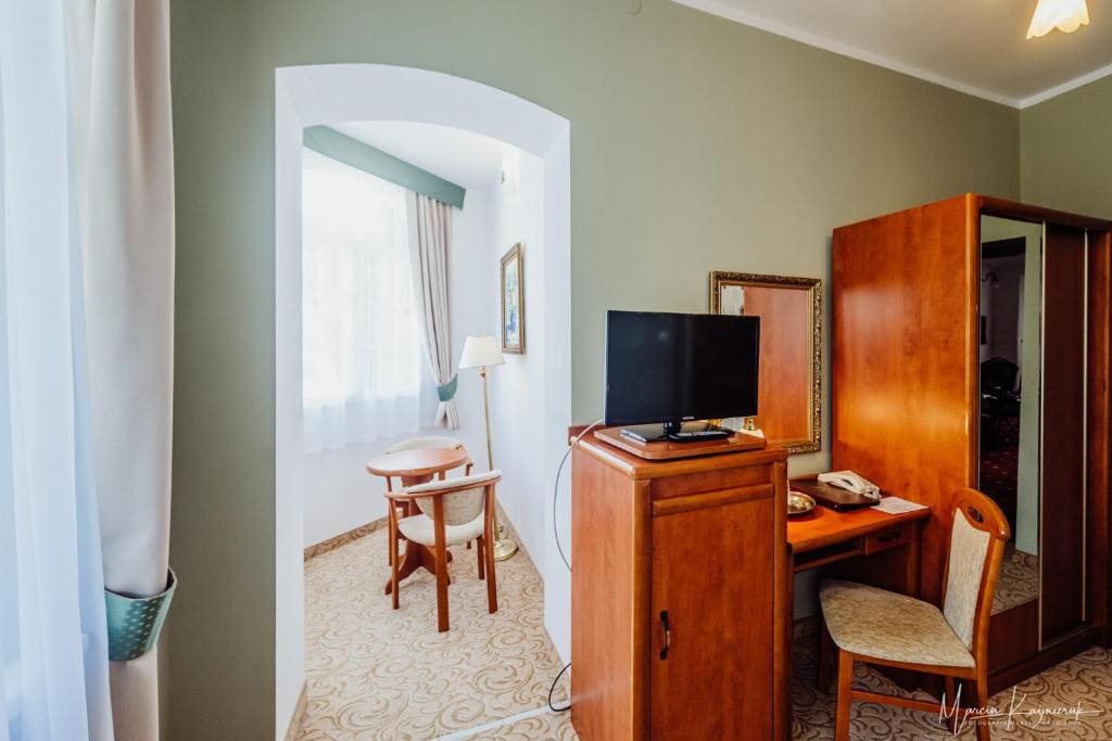 Budget Double Room room - Image 3