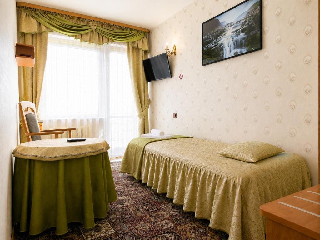 Single Room with Balcony room - Image 1