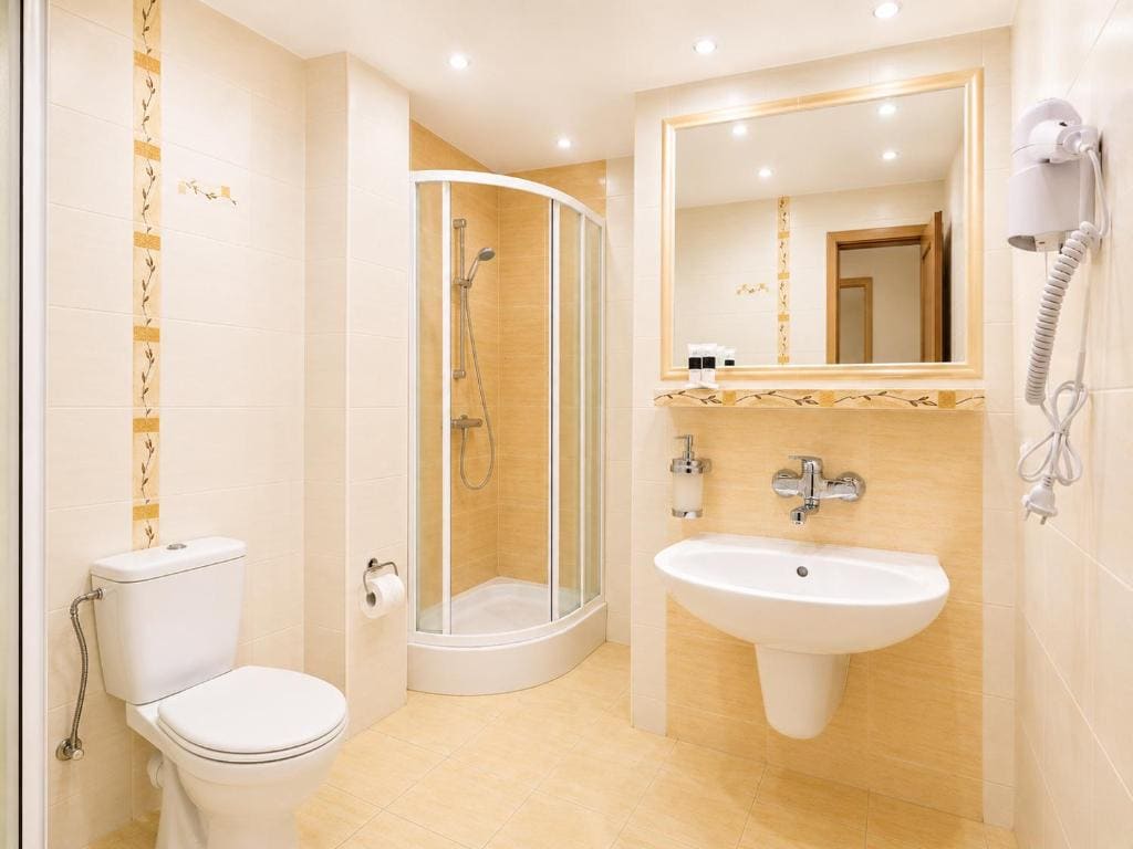 One-Bedroom Premium Apartment room - Image 2