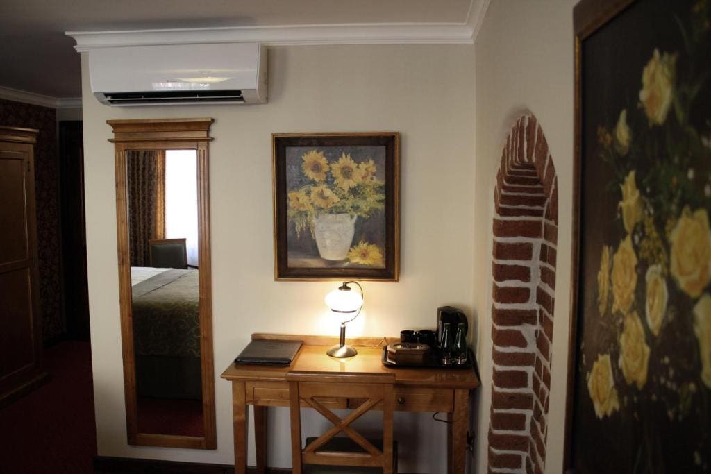 Comfort Double Room - with Air Conditioning room - Image 3