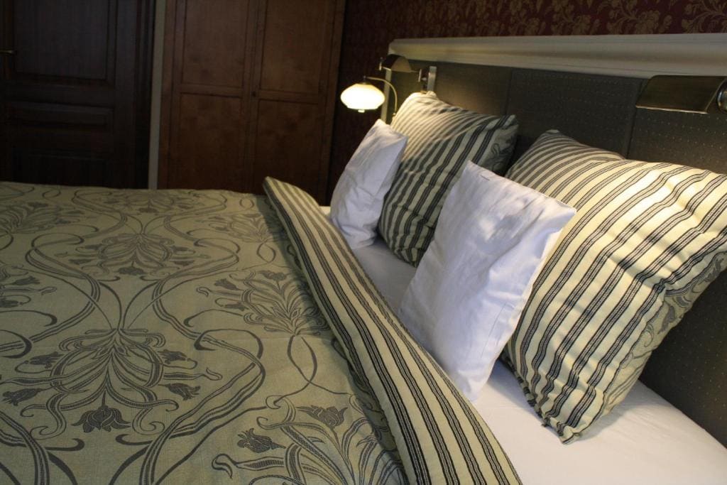 Comfort Double Room - with Air Conditioning room - Image 2