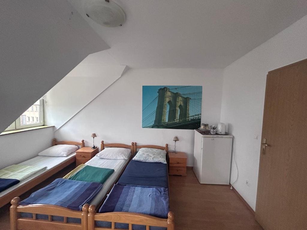 Triple Room with Private Bathroom room - Image 2