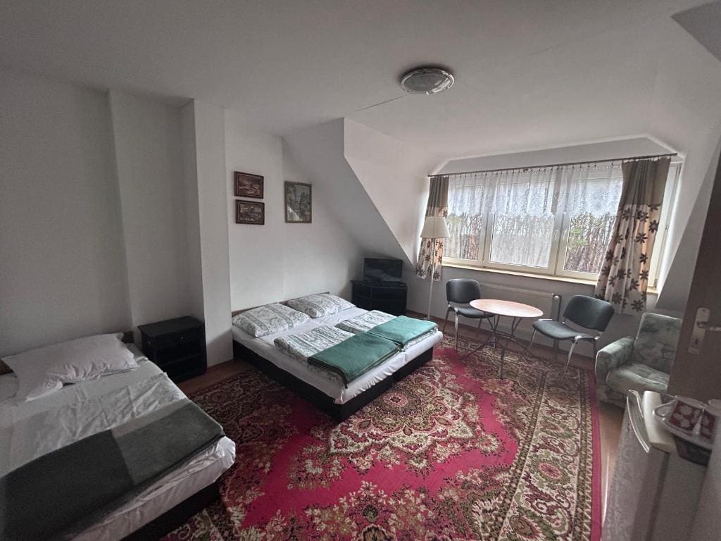 Triple Room with Private Bathroom room - Image 3