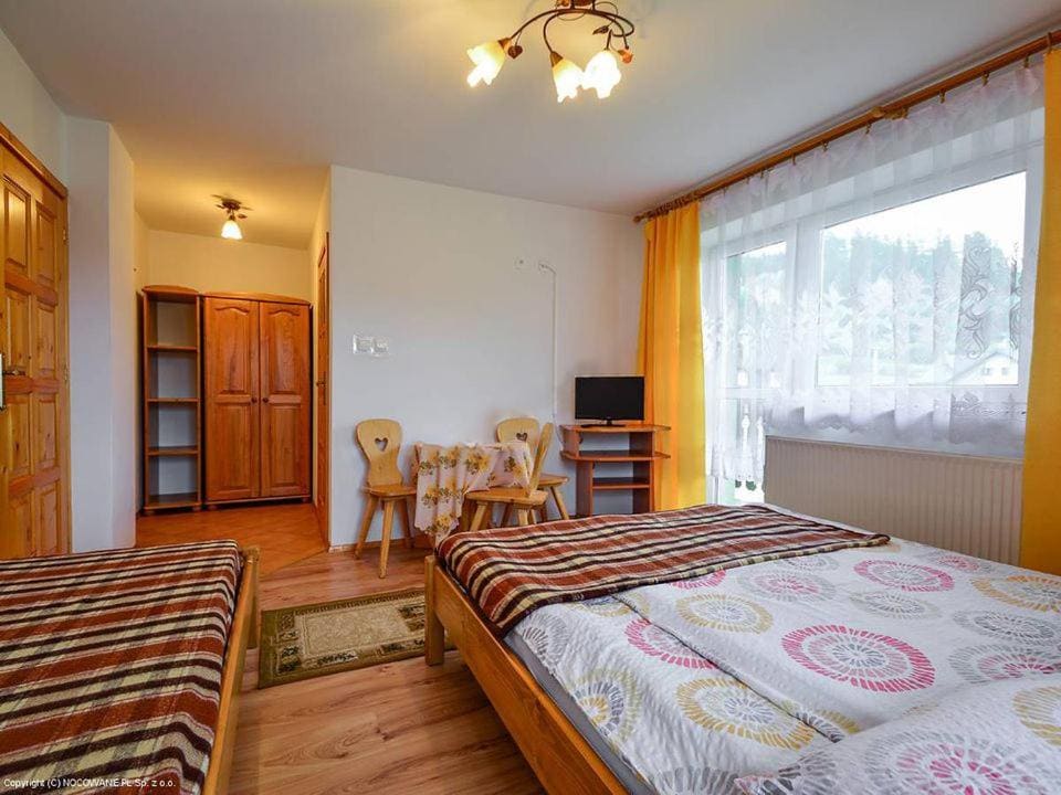 Triple Room with Private Bathroom room - Image 3