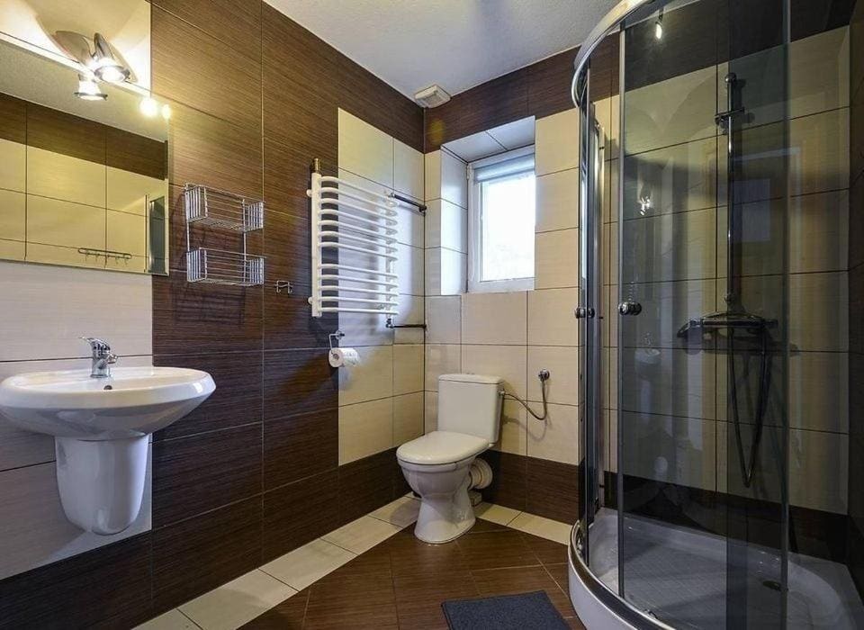 Triple Room with Private Bathroom room - Image 2