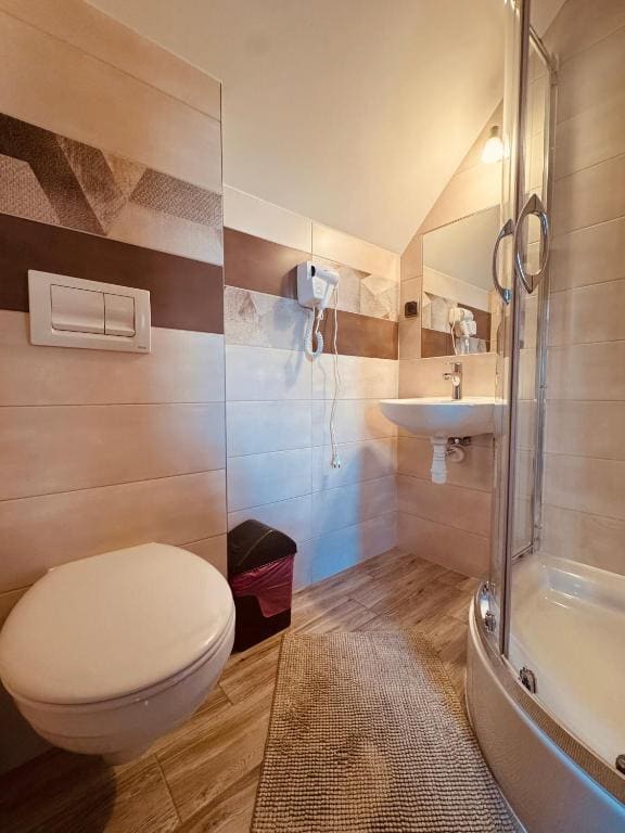 Deluxe Double Room with Balcony room - Image 1