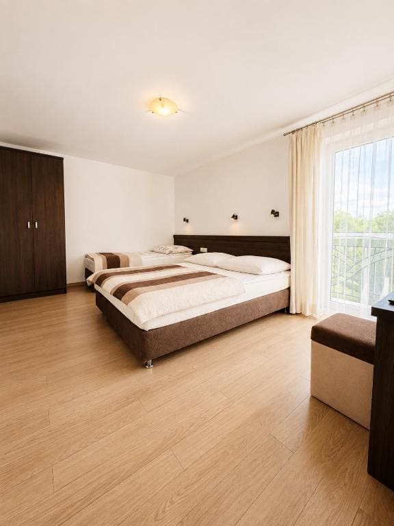 Triple Room with Balcony room - Image 3