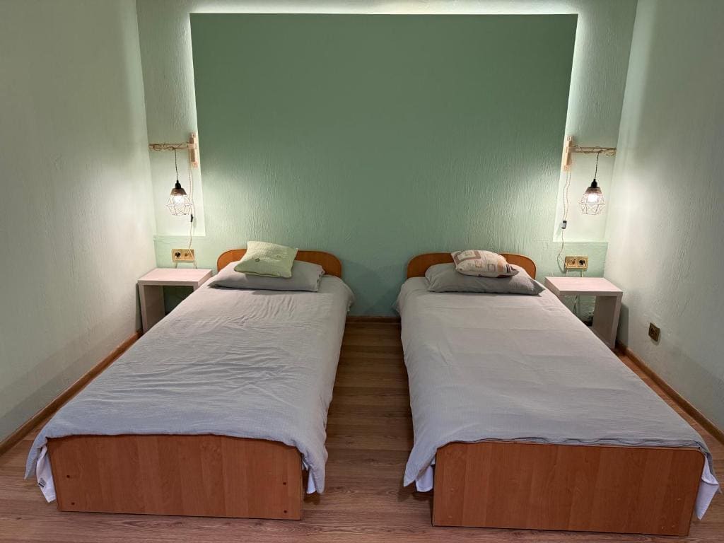 Apartment - Ground Floor room - Image 2