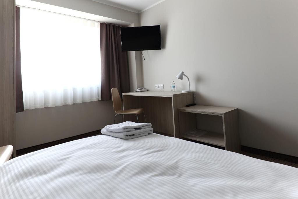 Double or Twin Room room - Image 2