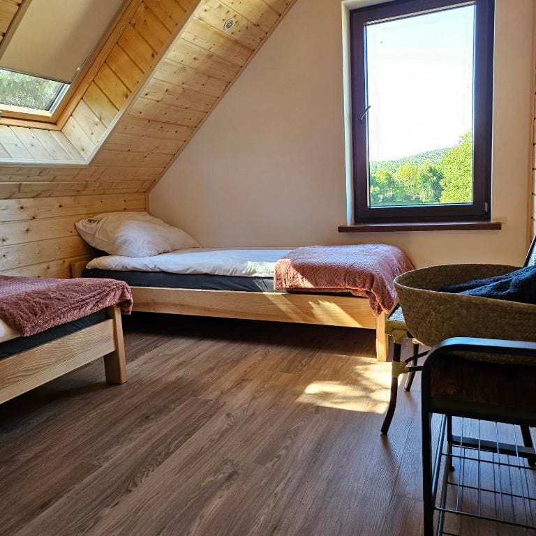 Two-Bedroom Apartment with River View room - Image 2