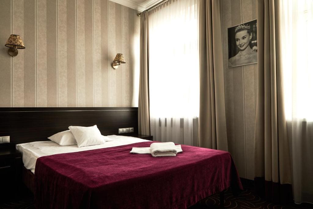 Comfort Triple Room room - Image 2