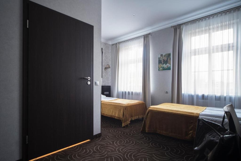 Twin Room - Disability Access room - Image 2