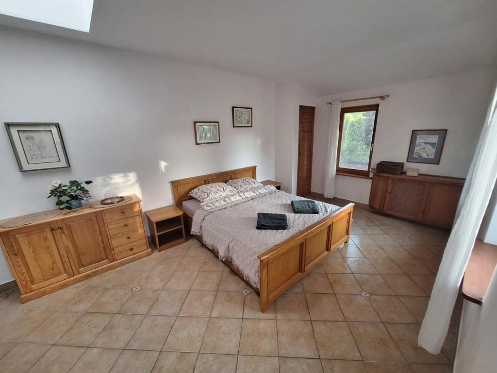 Large Double Room room - Image 3