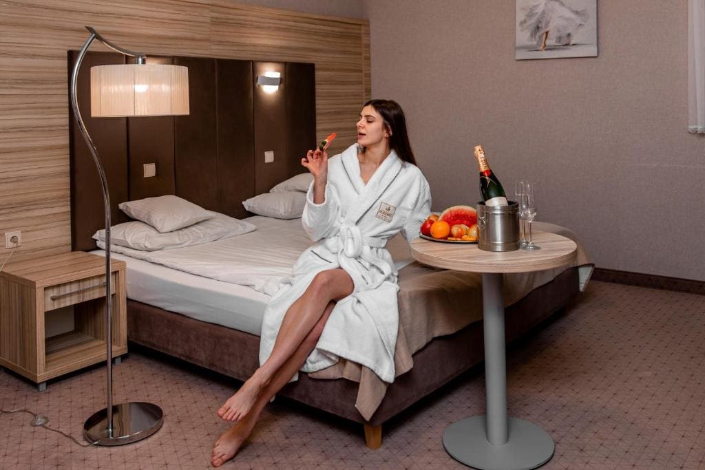 Deluxe Double Room room - Image 2