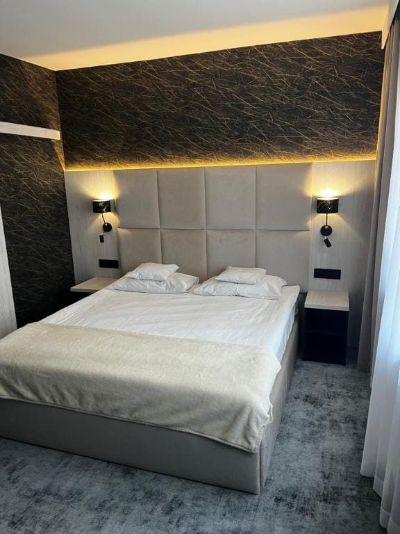 Suite room - Image 2