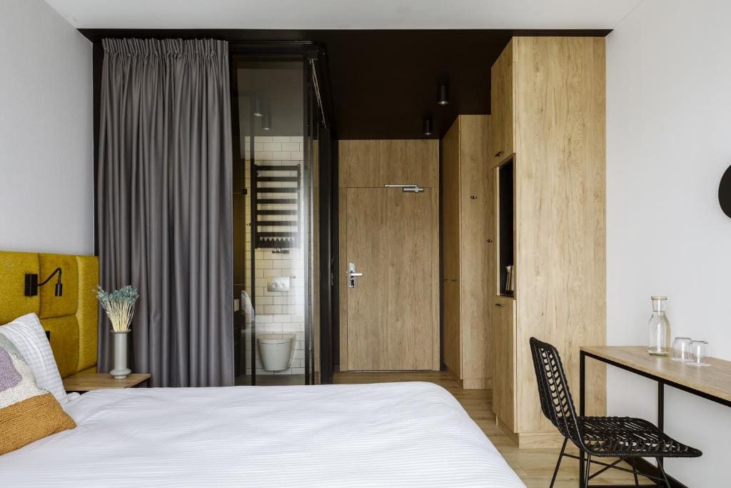 Double Room with Extra Bed room - Image 3