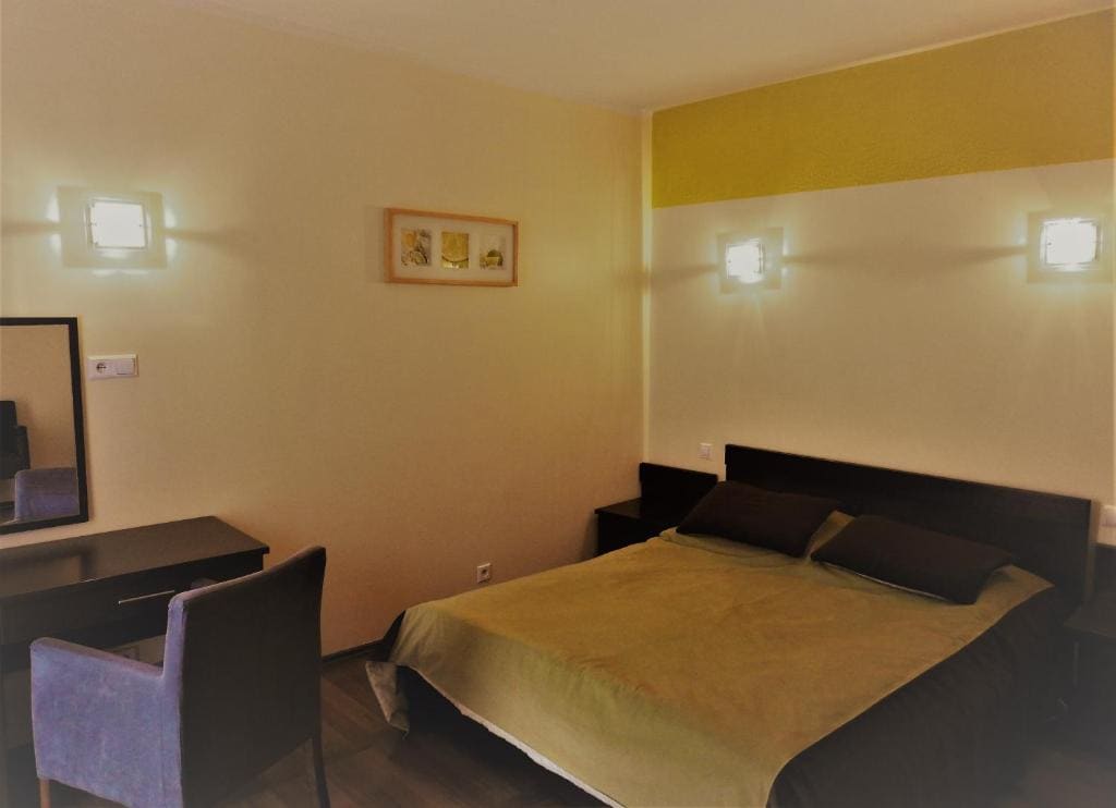 Apartment with Balcony room - Image 2