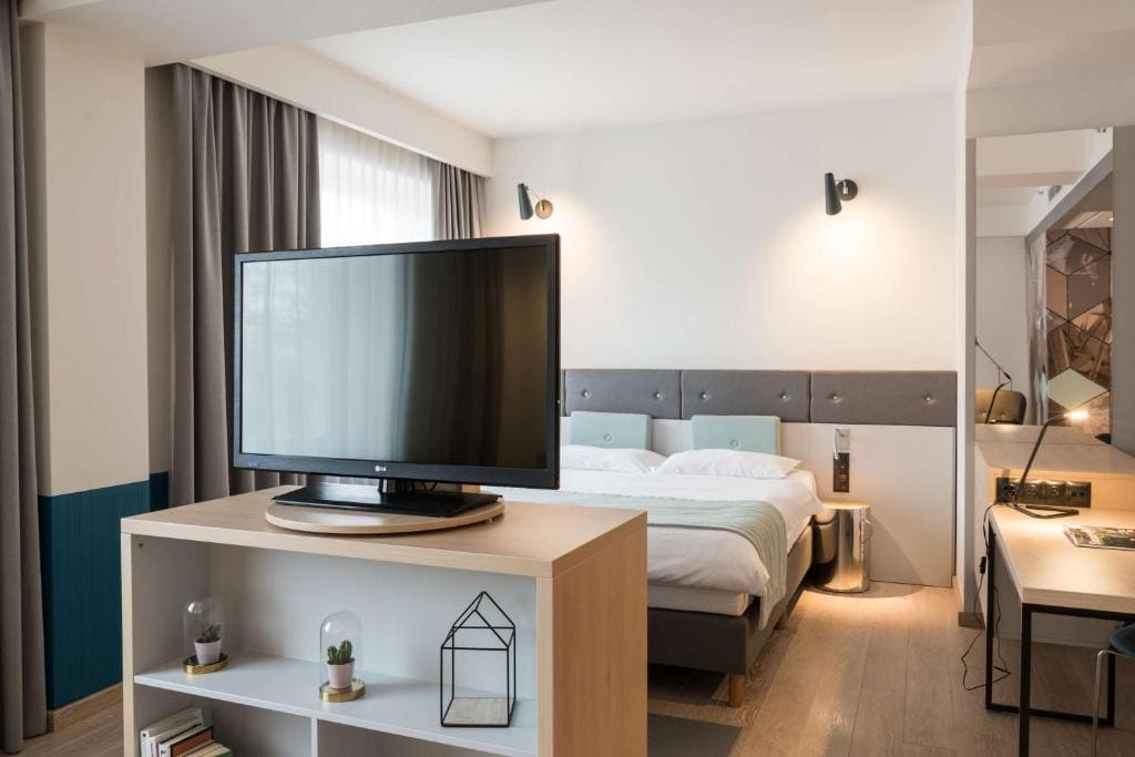 Superior Triple Room room - Image 3