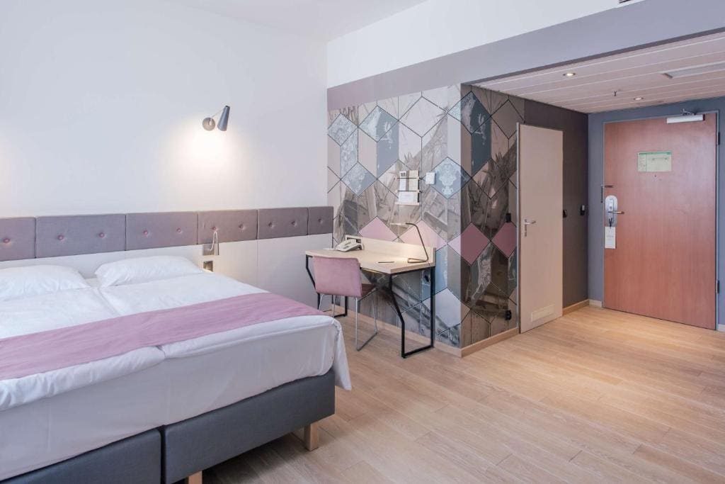 Standard Queen Room room - Image 1