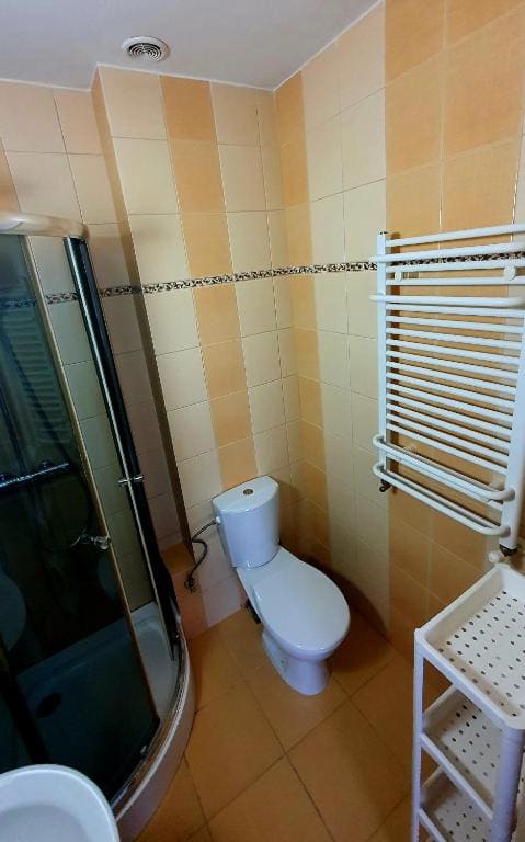 Triple Room with Private Bathroom room - Image 1