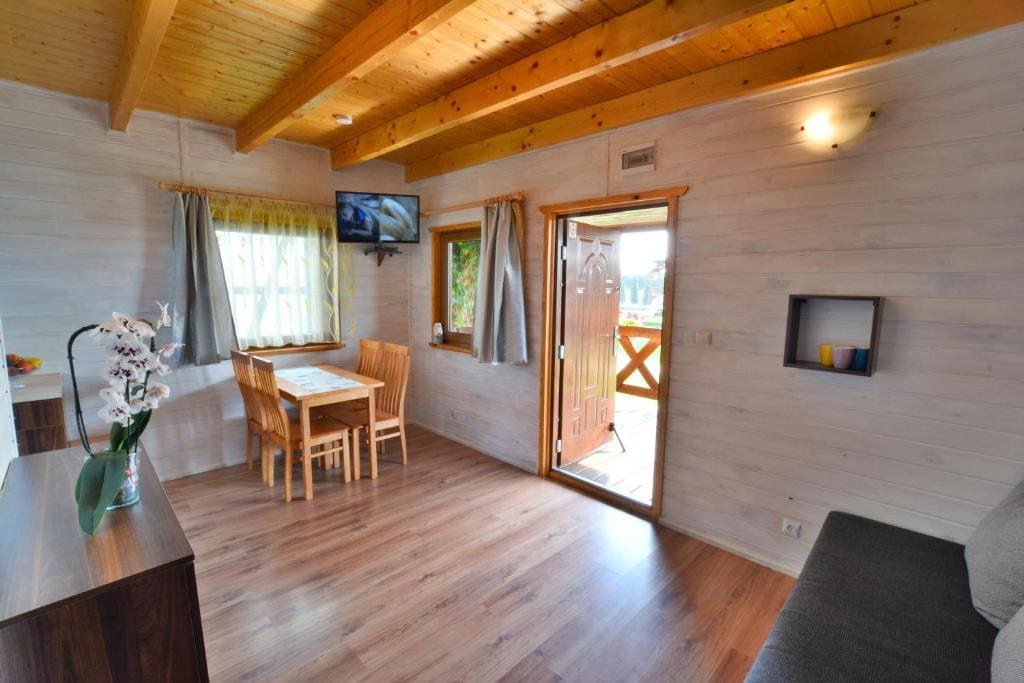 Bungalow (5 Adults) room - Image 1