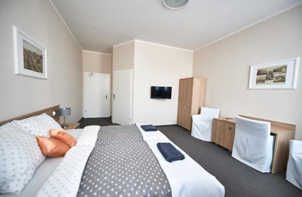 Quadruple Room room - Image 1