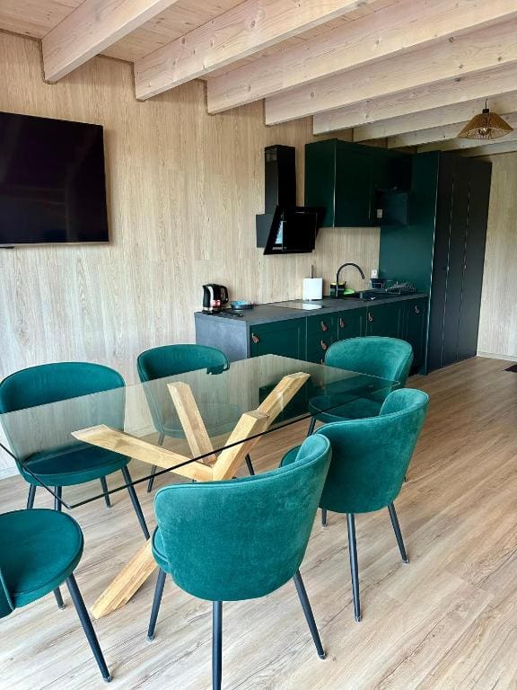 Two-Bedroom Apartment with Water View room - Image 3