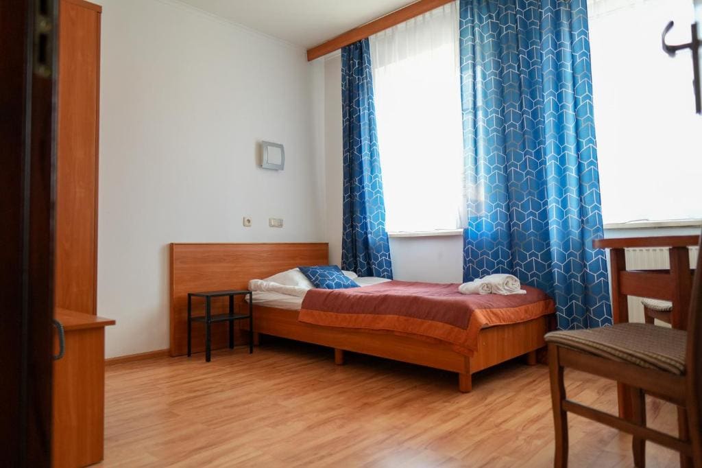 Studio - Disability Access room - Image 2
