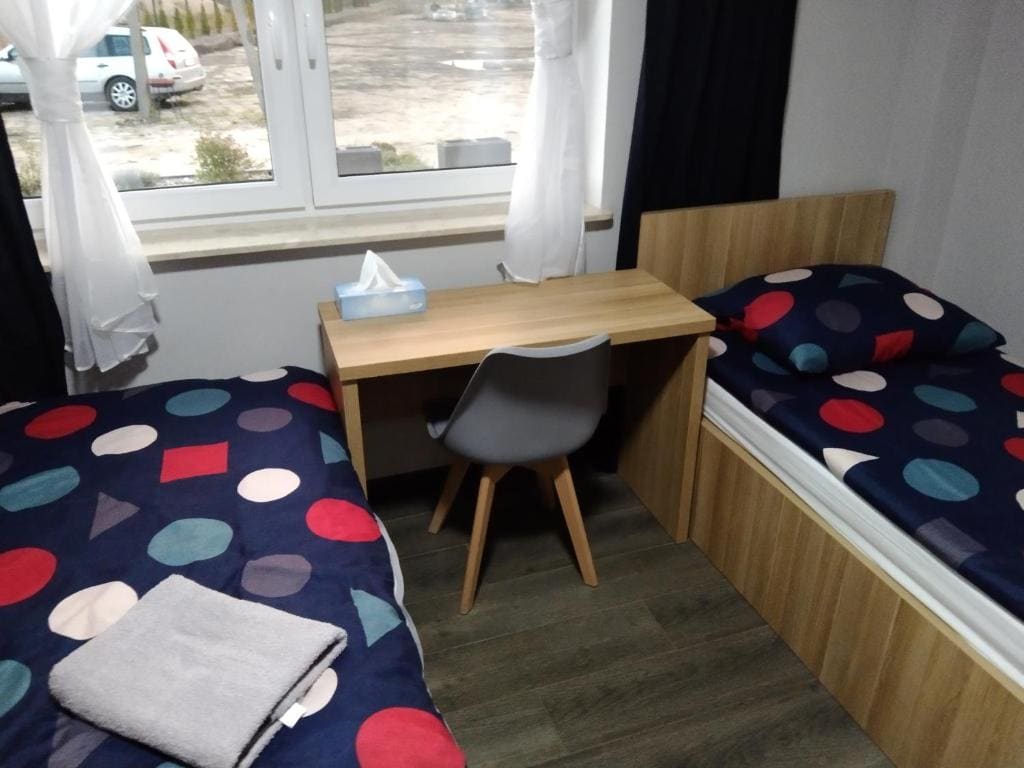 Comfort Triple Room with Shower room - Image 3
