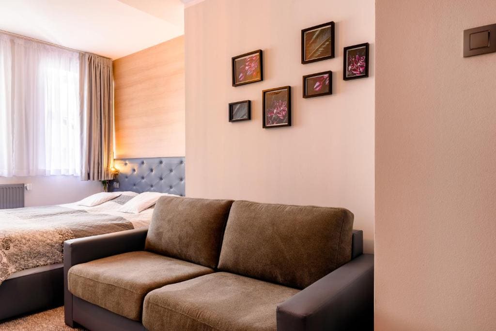 Apartment room - Image 3
