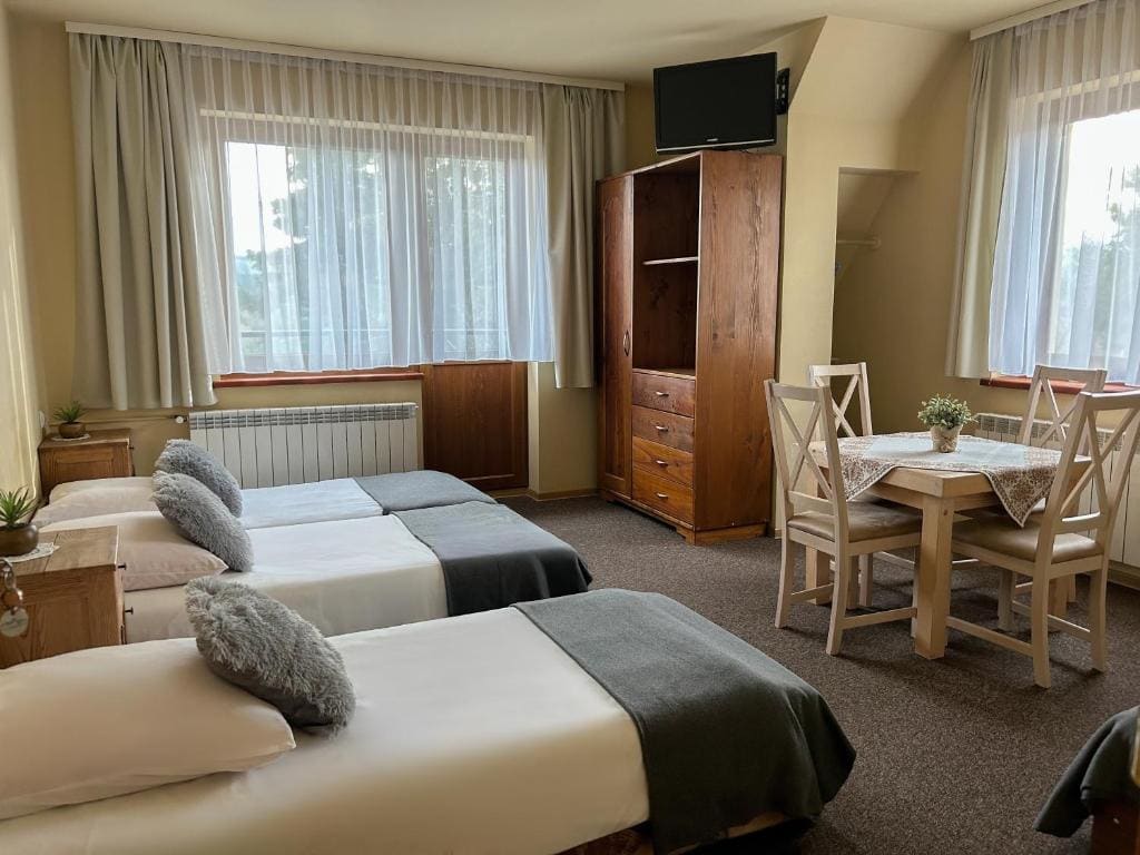 Quadruple Room with Private External Bathroom room - Image 2
