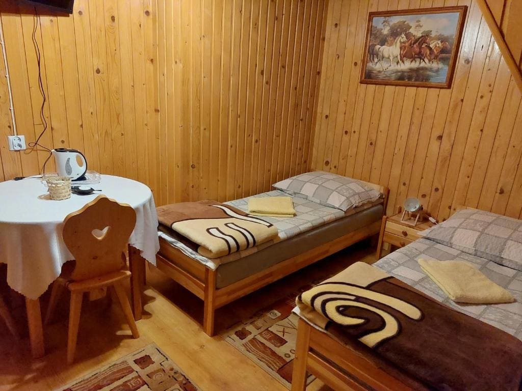 Double Room with Private Bathroom room - Image 2