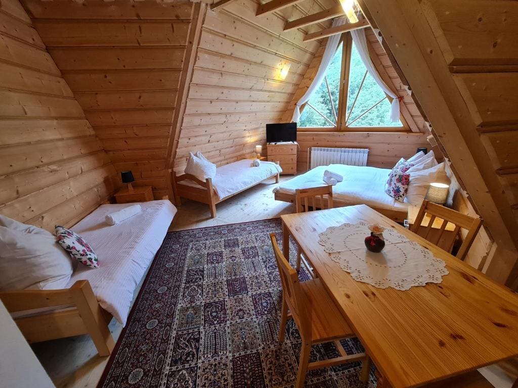 Quadruple Room room - Image 2