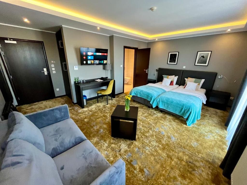 Superior Double or Twin Room room - Image 2